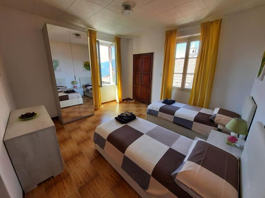 Appartement Casa Nonna Antonietta à Perledo Extérieur photo