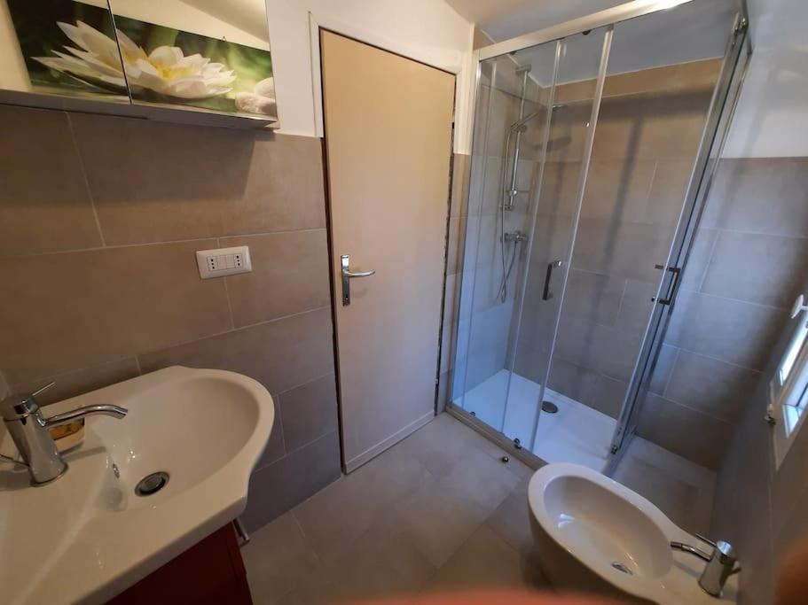 Appartement Casa Nonna Antonietta à Perledo Extérieur photo